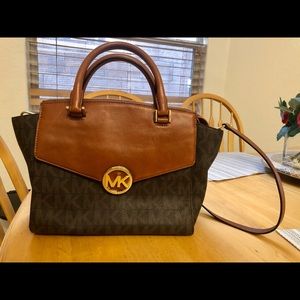 Classic Michael kors Design